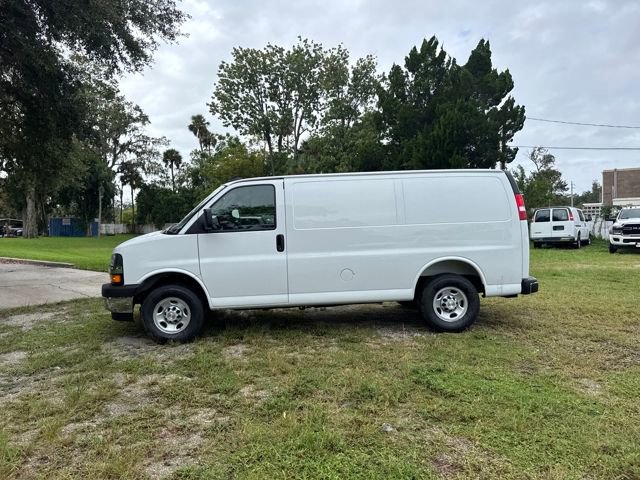 New 2025 Chevrolet Express 2500 Work Van 3D Cargo Van w/ Driver Convenience Package RWD image 6