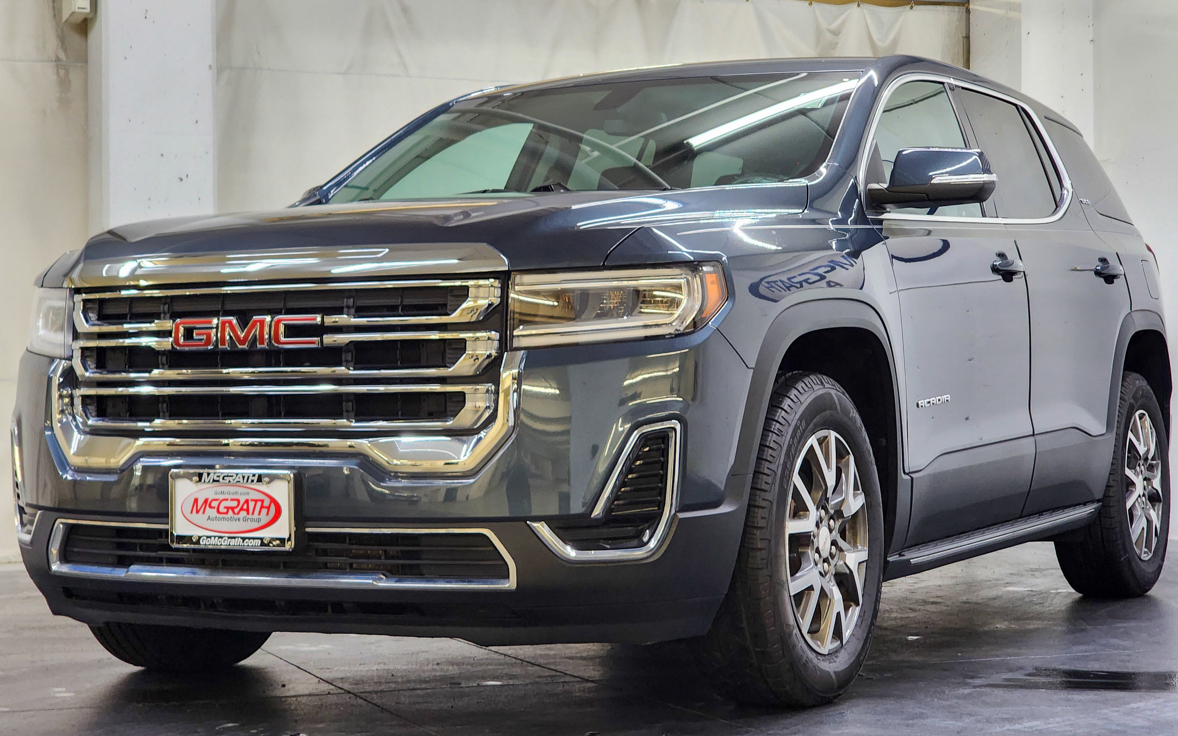 Used 2020 GMC Acadia SLE image 10