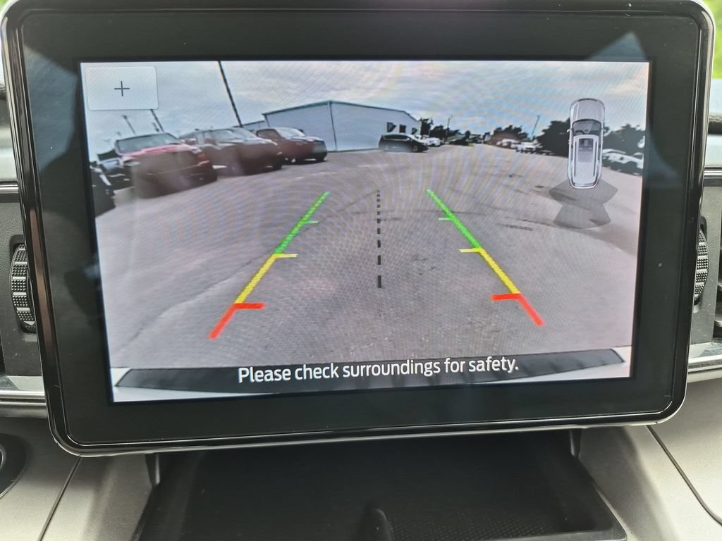 Used 2021 Ford Explorer XLT w/ Equipment Group 202A AWD/4WD image 14