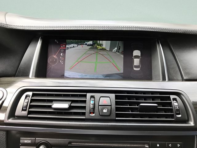 Used 2016 BMW 550i xDrive Sedan AWD/4WD image 17
