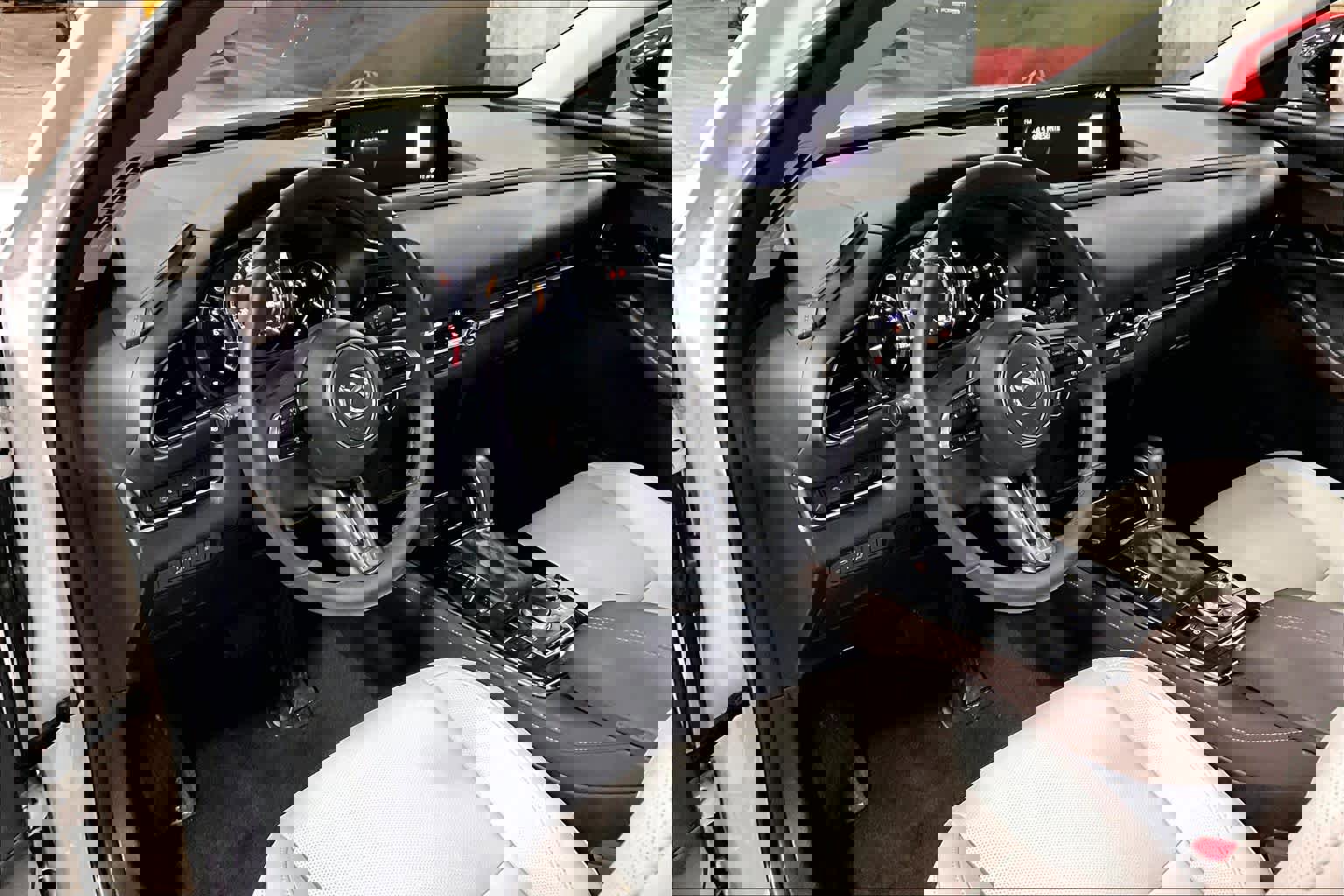 Used 2024 MAZDA CX-30 2.5 Turbo w/ Premium Package image 17