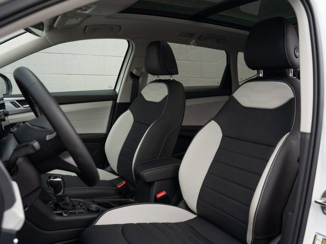 New 2026 Volkswagen Taos SEL AWD/4WD image 8