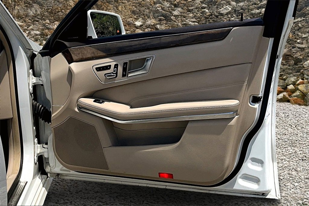 Used 2014 Mercedes-Benz E 350 4MATIC Sedan w/ Premium 1 Package image 22