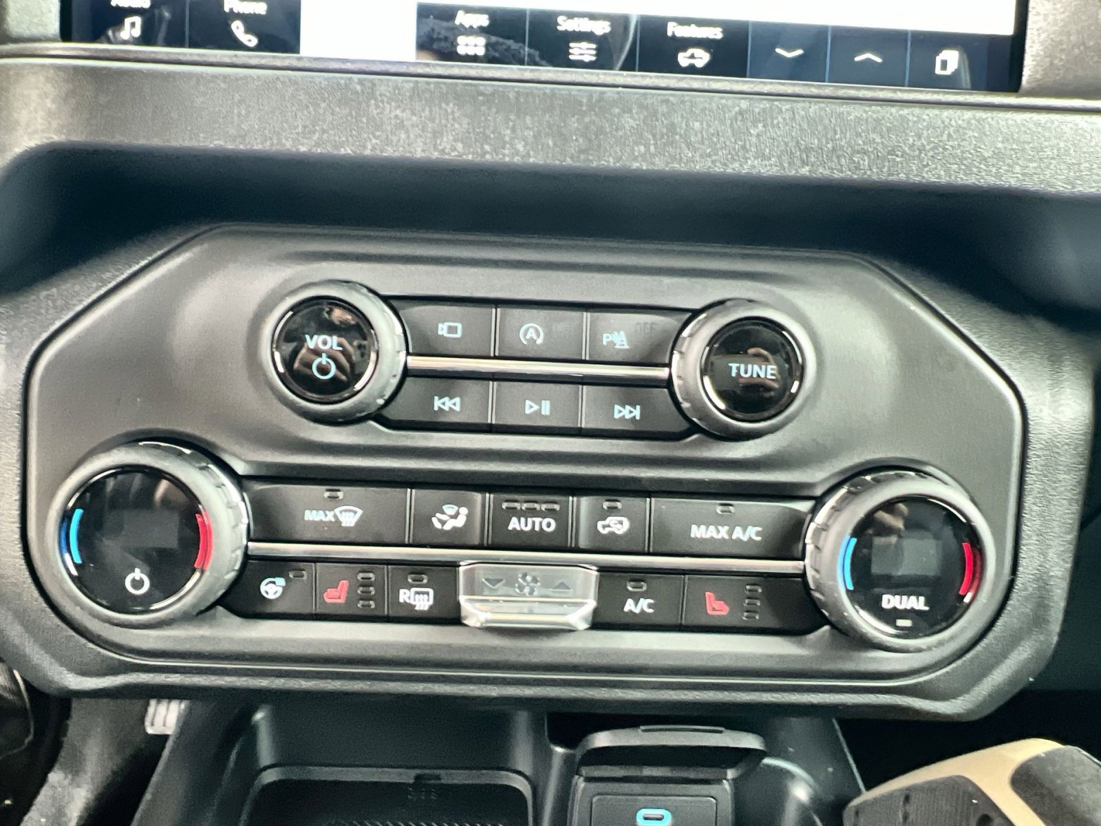 New 2025 Ford Bronco Badlands image 21