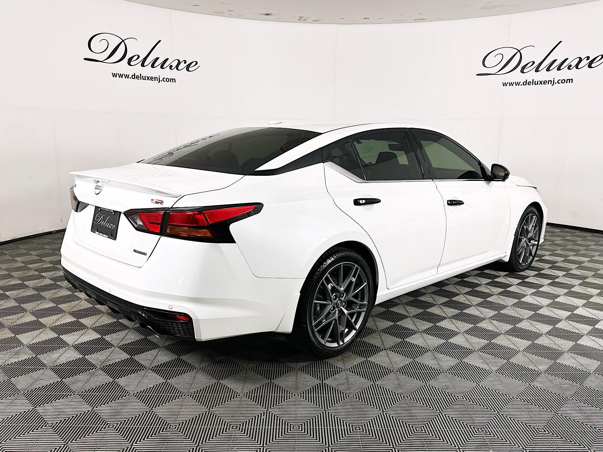 Used 2024 Nissan Altima 2.0 SR image 6