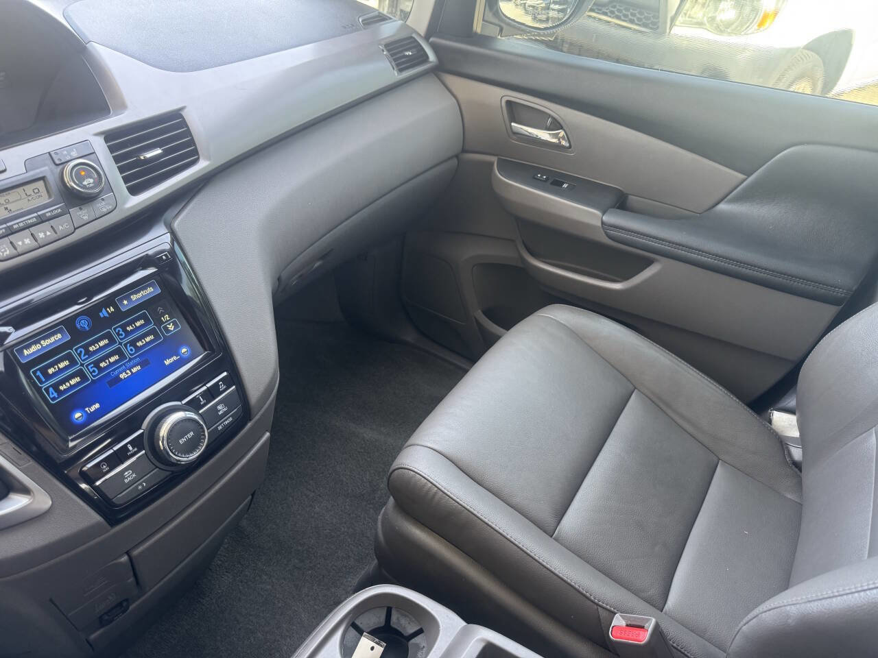 Used 2016 Honda Odyssey EX-L image 11