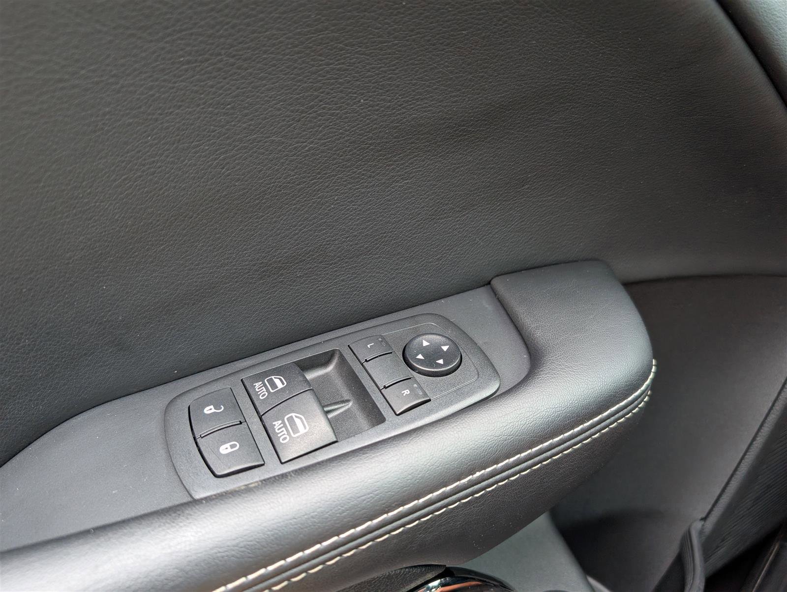 Used 2021 Dodge Challenger SRT Hellcat Redeye image 21