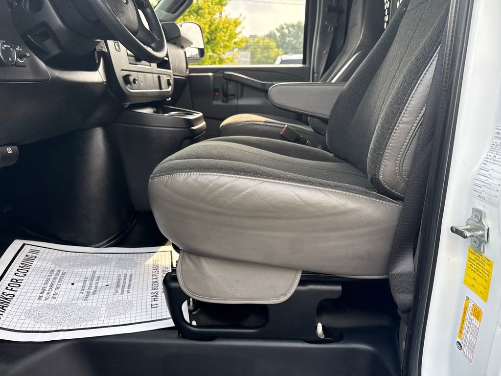 Used 2023 GMC Savana 2500 w/ Driver Convenience Package image 34