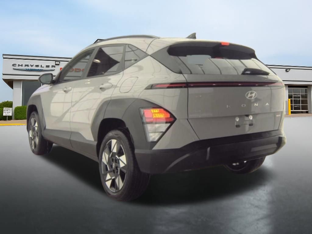 Used 2025 Hyundai Kona SEL image 6