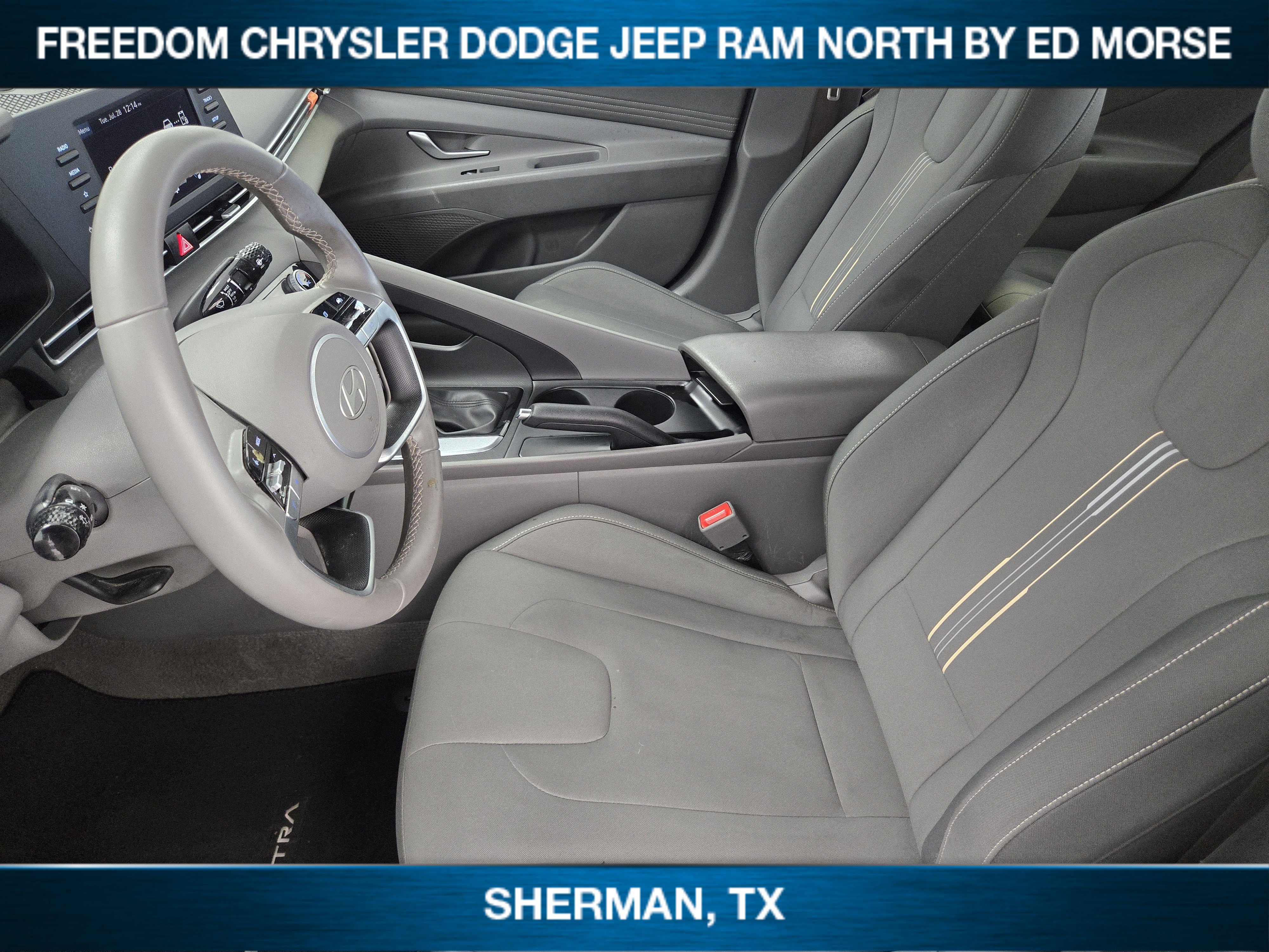 Used 2025 Hyundai Elantra Sport FWD image 8