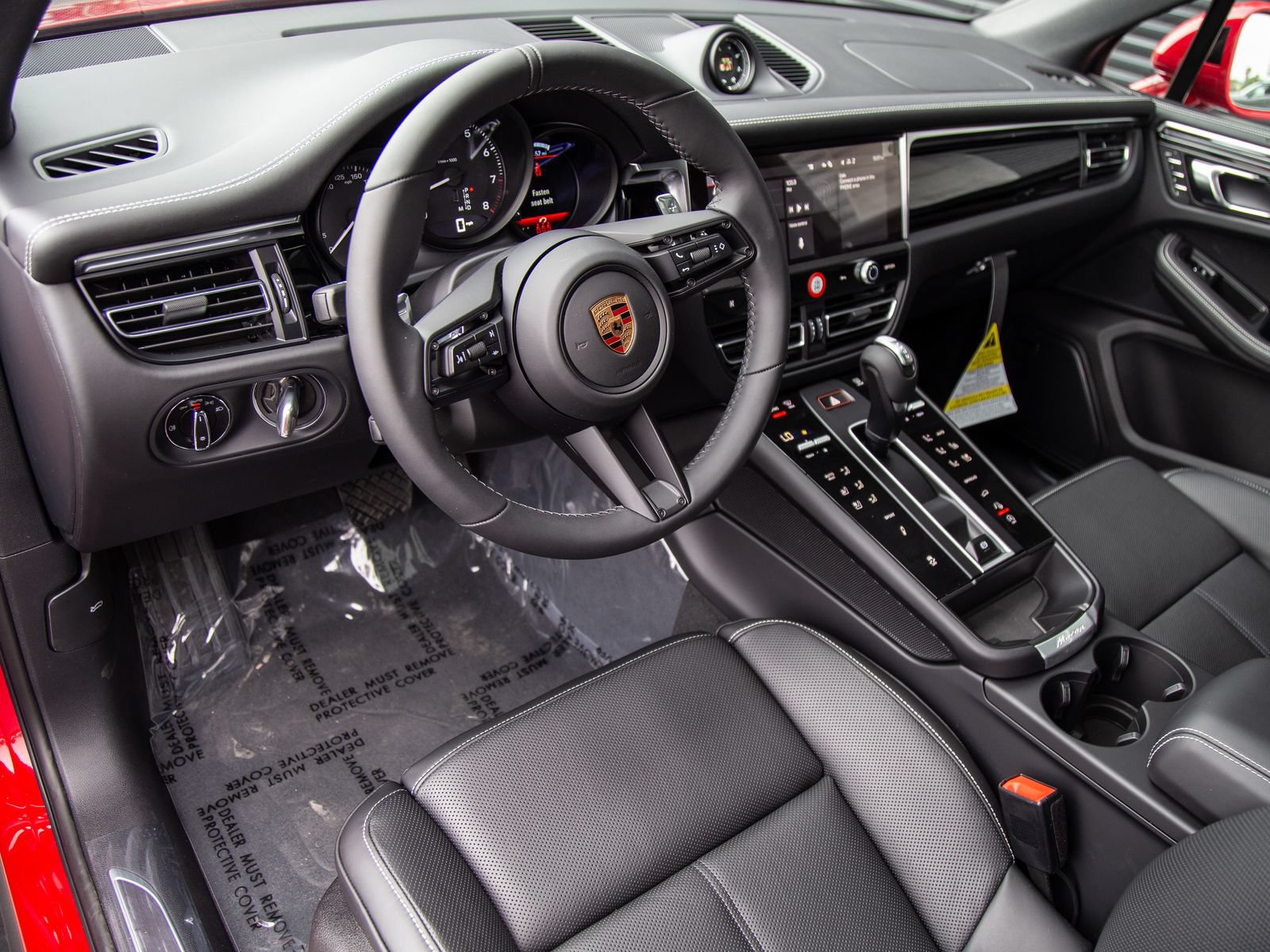 New 2026 Porsche Macan AWD/4WD image 4