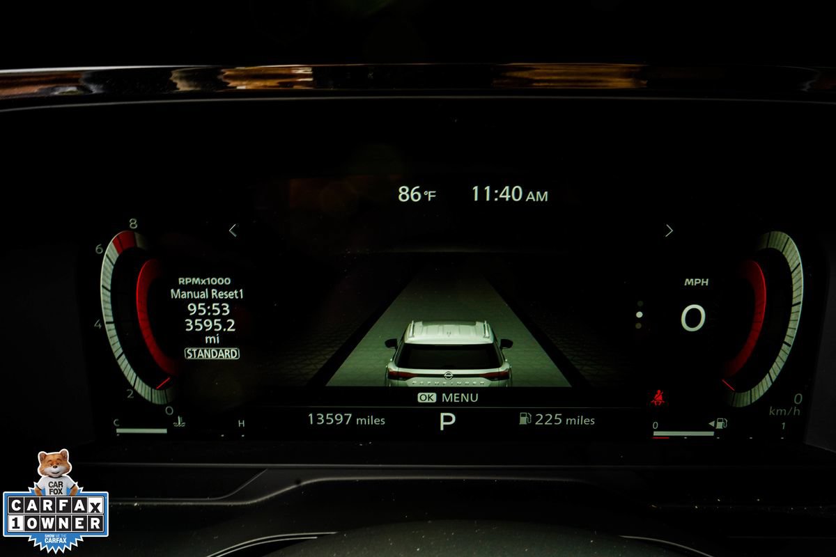 Used 2025 Nissan Pathfinder Platinum w/ Cargo Package FWD image 32