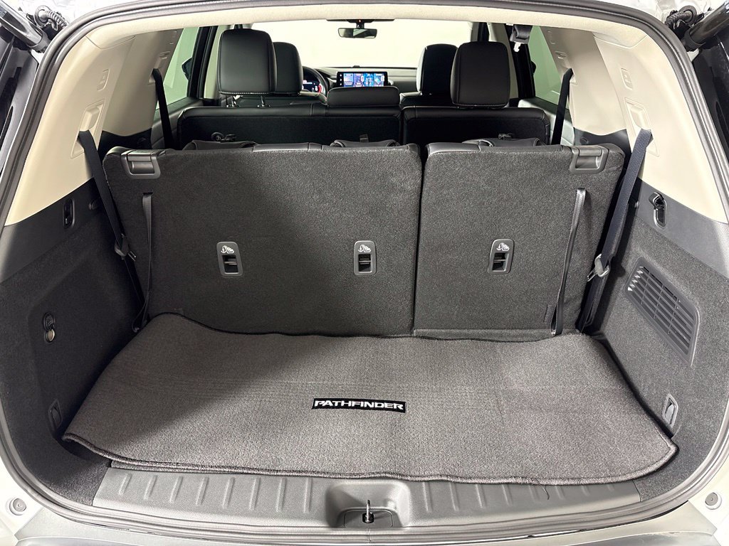 New 2026 Nissan Pathfinder SL FWD image 40