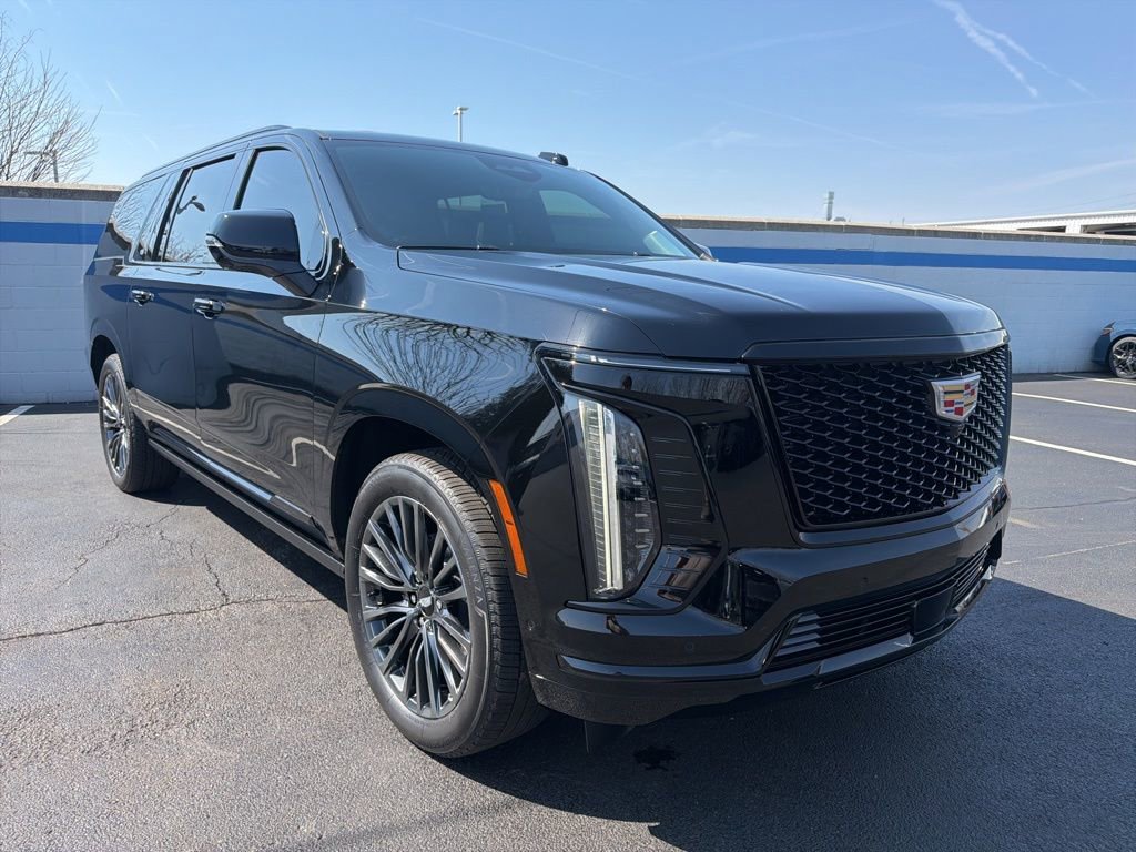 Used 2025 Cadillac Escalade ESV Sport Platinum image 7