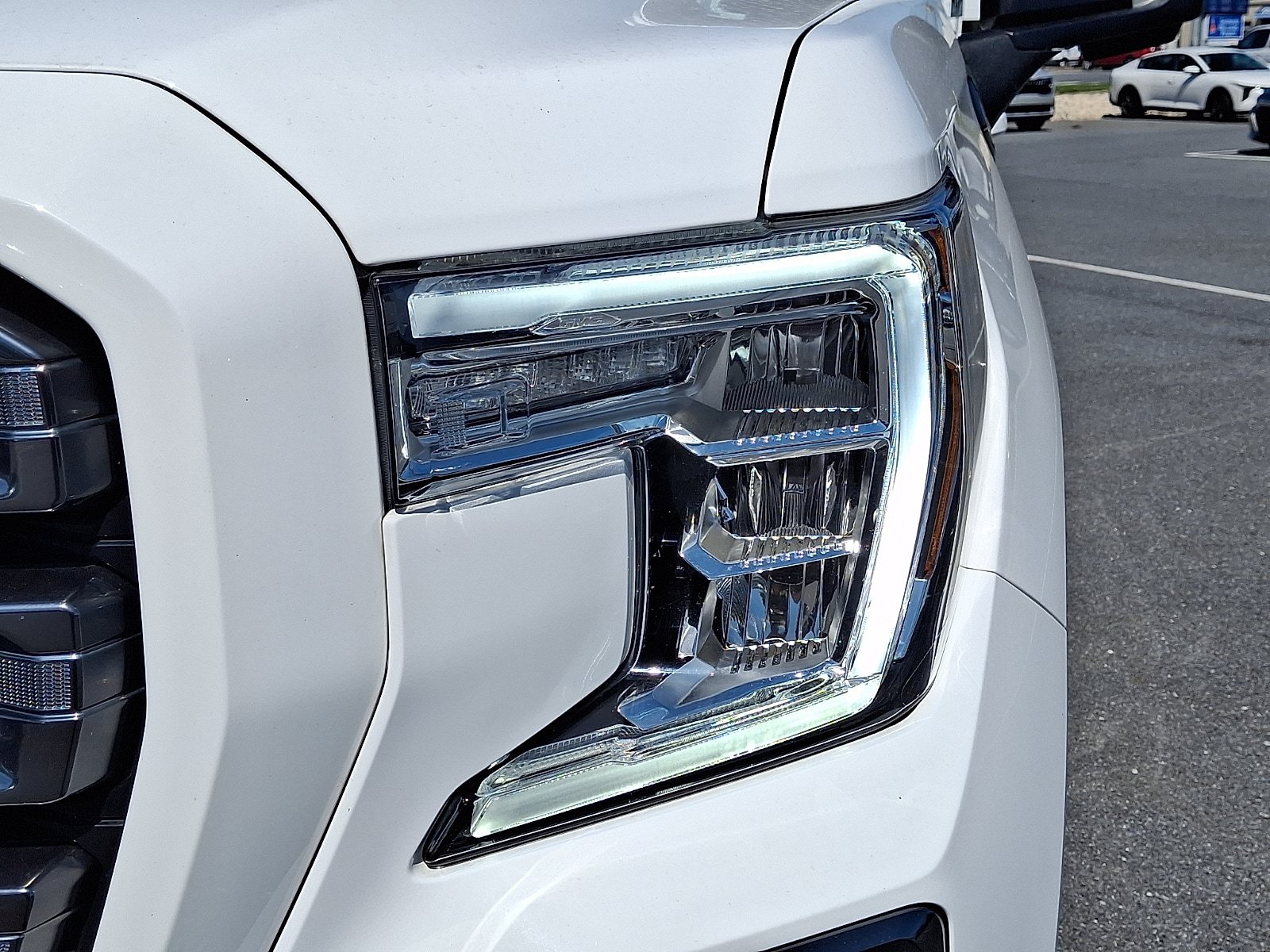 Used 2021 GMC Sierra 1500 AT4 w/ AT4 Premium Package AWD/4WD image 10