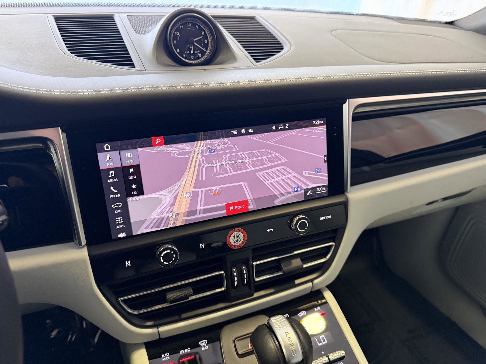 Used 2023 Porsche Macan S image 23