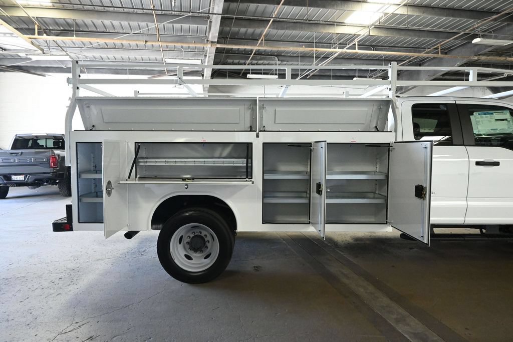 New 2025 Ford F450 XL w/ XL Chrome Package AWD/4WD image 37