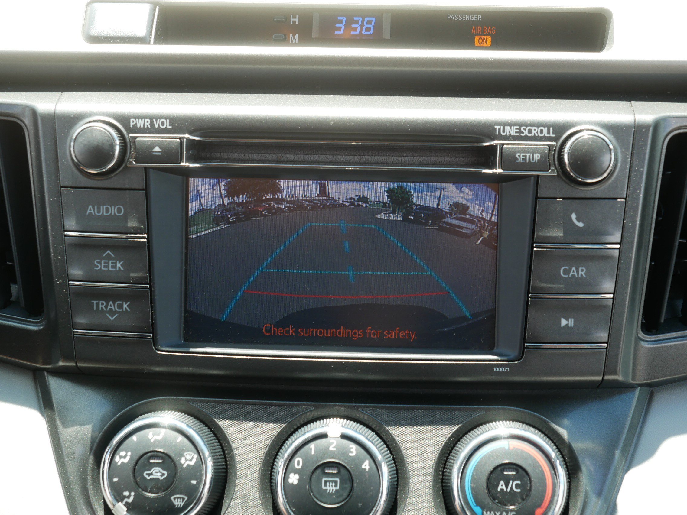 Used 2013 Toyota RAV4 LE AWD/4WD image 28