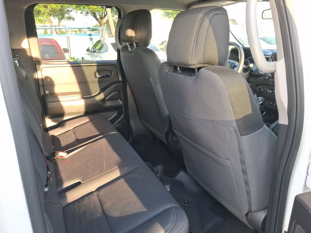 Used 2024 Nissan Frontier SV w/ Hardbody Edition AWD/4WD image 28