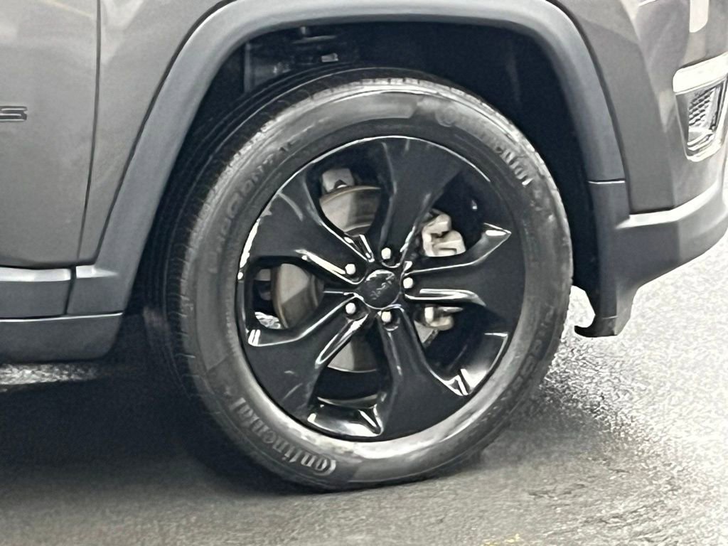 Used 2019 Jeep Compass Latitude AWD/4WD image 35