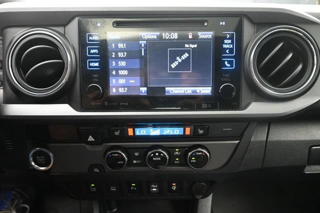 Used 2016 Toyota Tacoma TRD Sport w/ Premium & Technology Package RWD image 11