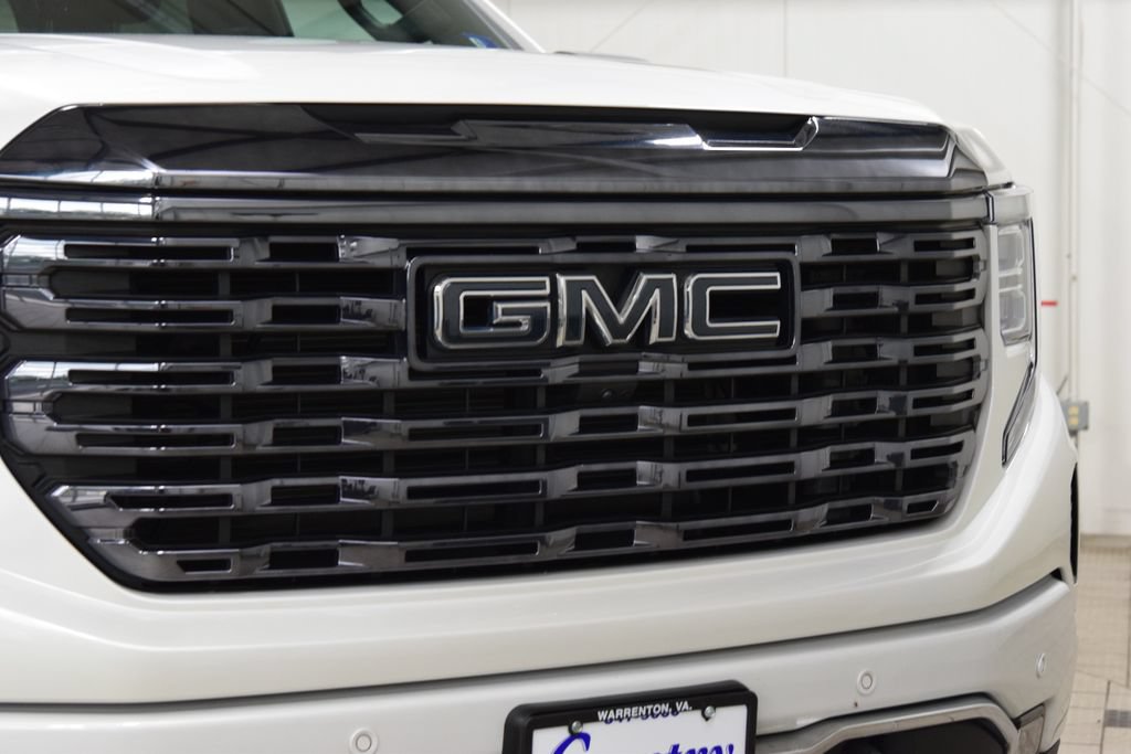 Used 2024 GMC Sierra 1500 Denali Ultimate AWD/4WD image 11