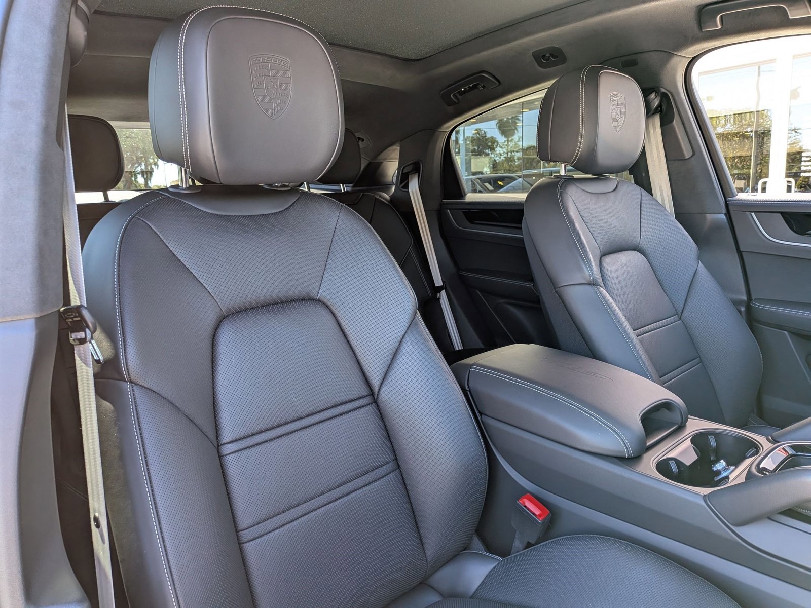 Certified 2025 Porsche Cayenne GTS image 26