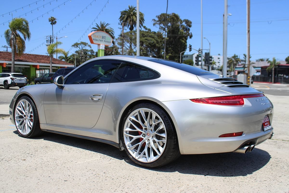 Used 2013 Porsche 911 Carrera 4S AWD/4WD image 3