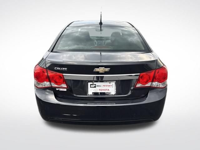 Used 2013 Chevrolet Cruze LS FWD image 4