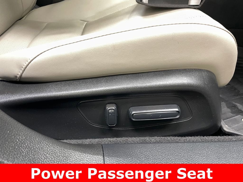 Used 2024 Honda Accord Touring image 12
