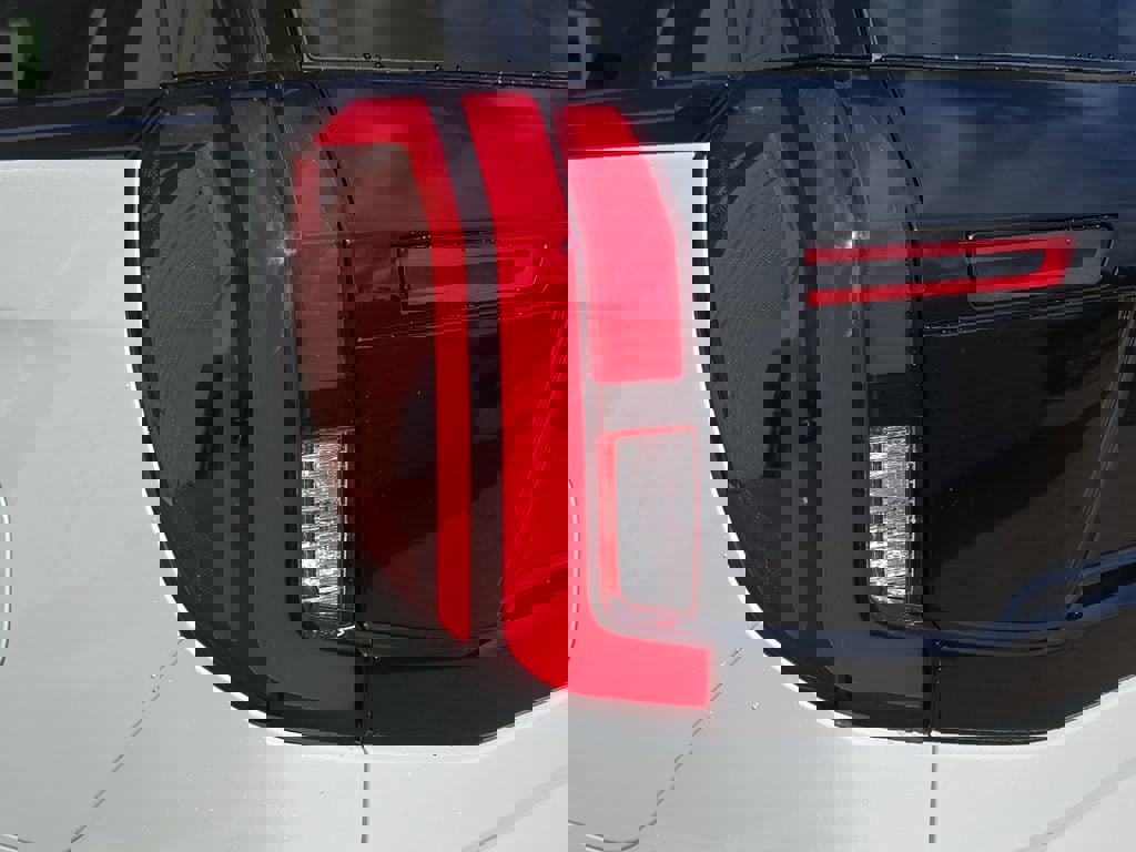 New 2025 Ford Expedition Max Platinum w/ Stealth Performance Package image 33