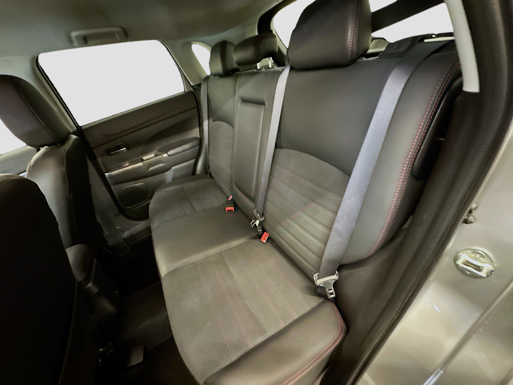 Used 2025 Mitsubishi Outlander Sport SE image 28