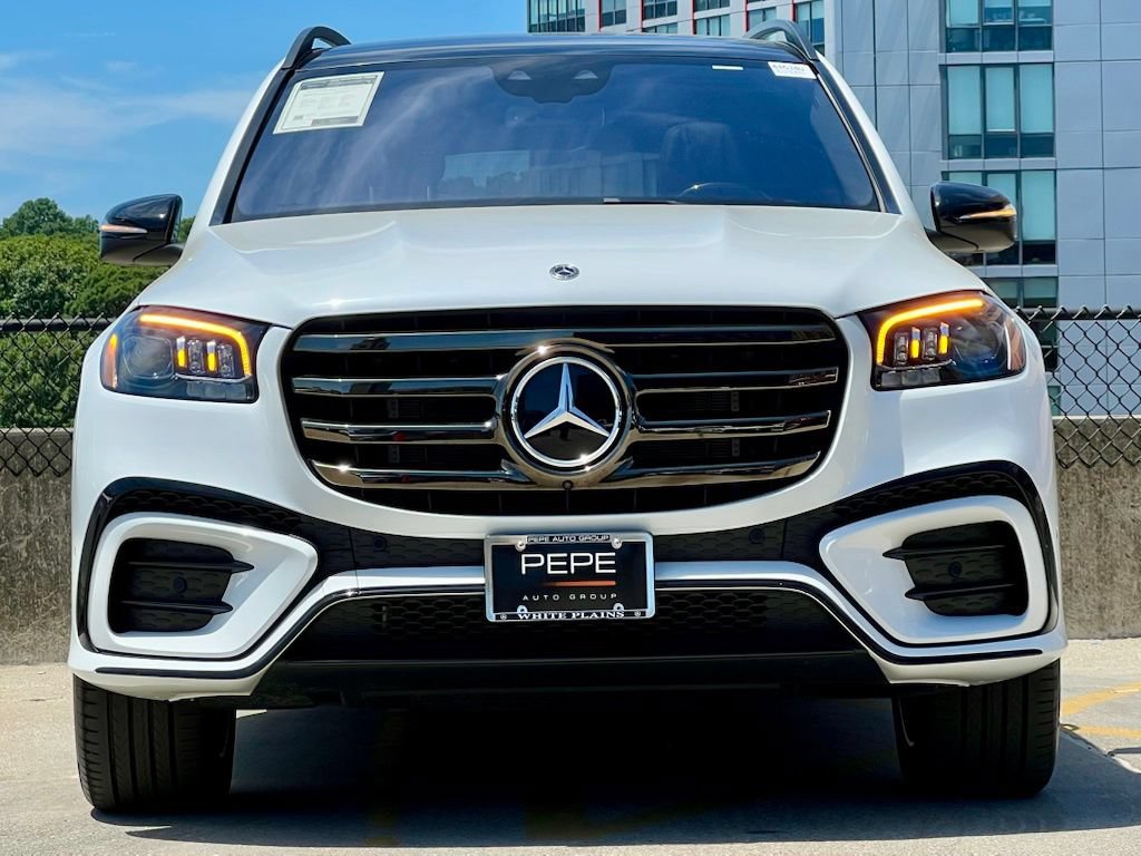 Certified 2025 Mercedes-Benz GLS 580 4MATIC image 3