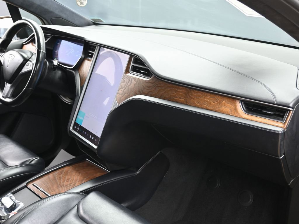 Used 2021 Tesla Model X Long Range image 43