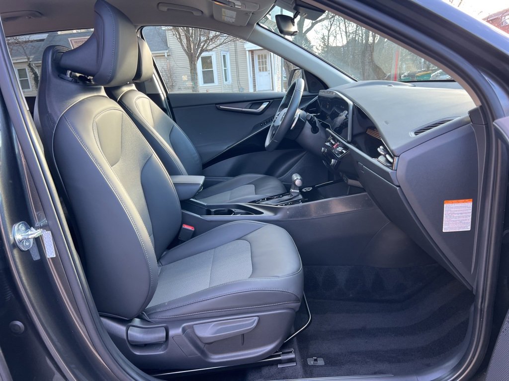 Certified 2024 Kia Niro EX image 24