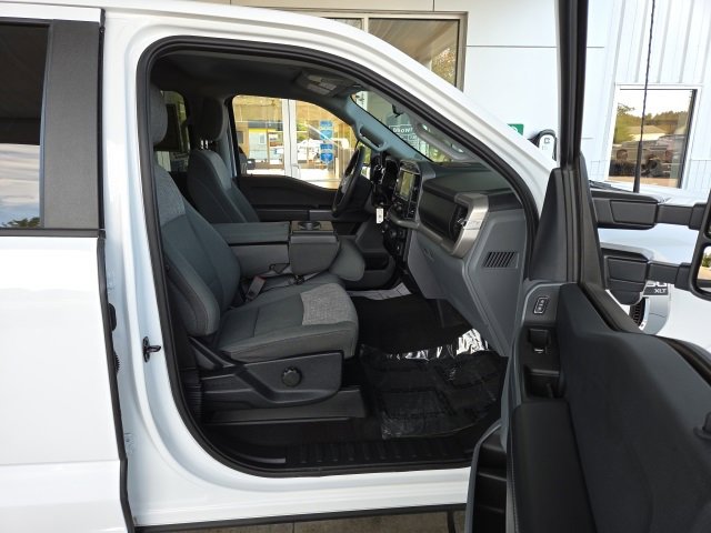 Used 2023 Ford F150 XLT w/ Trailer Tow Package image 44