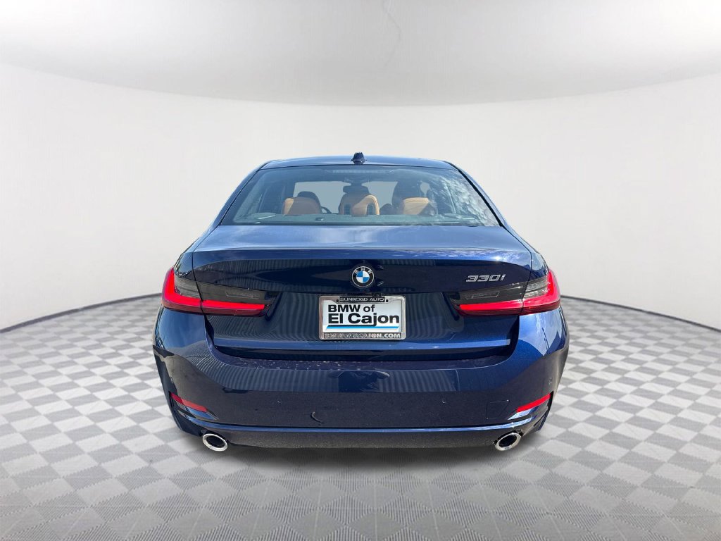 New 2026 BMW 330i Sedan w/ Premium Package RWD image 5