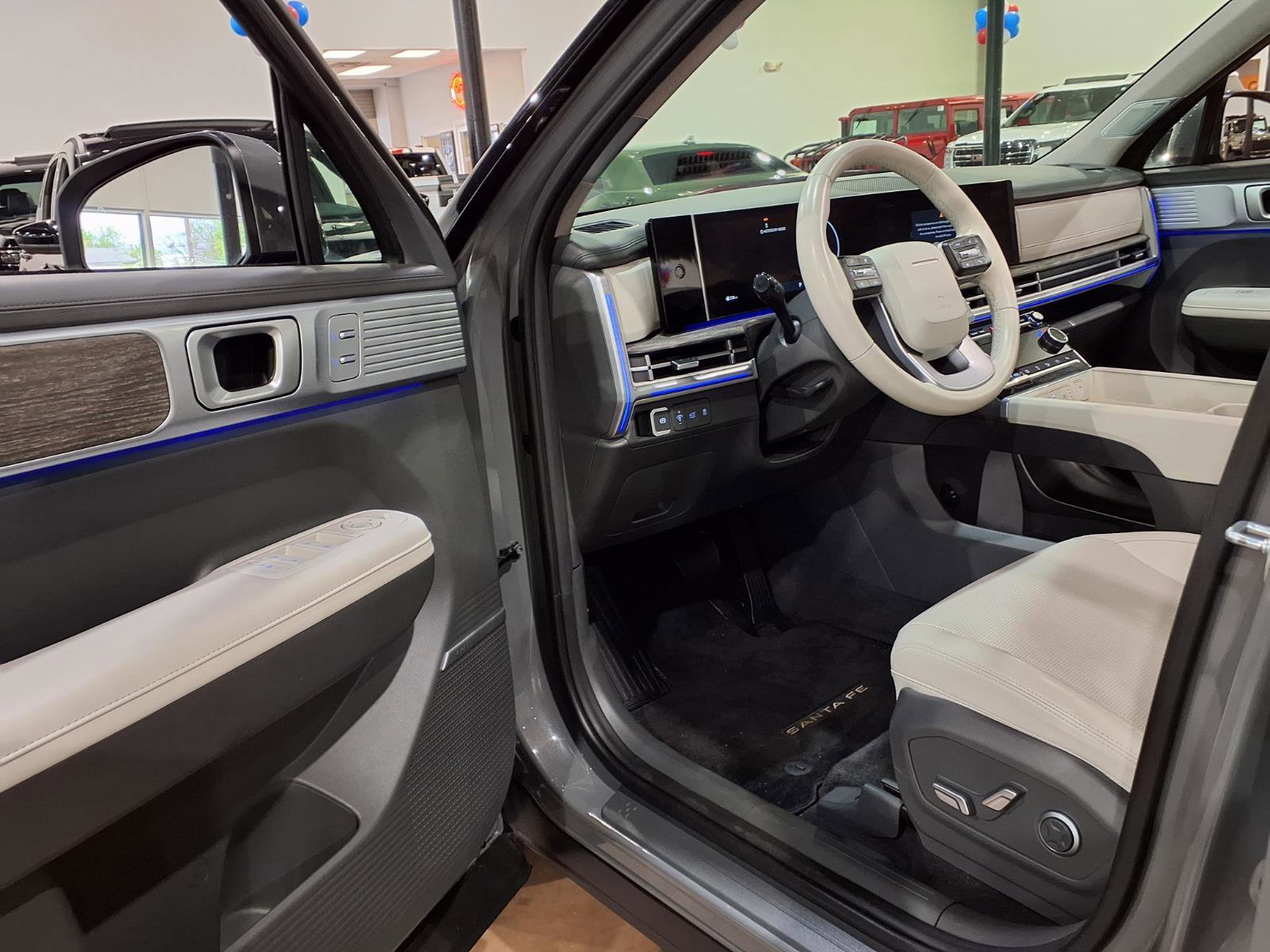 Used 2024 Hyundai Santa Fe Limited AWD/4WD image 13