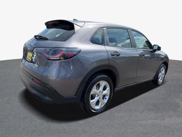 Used 2023 Honda HR-V LX image 3