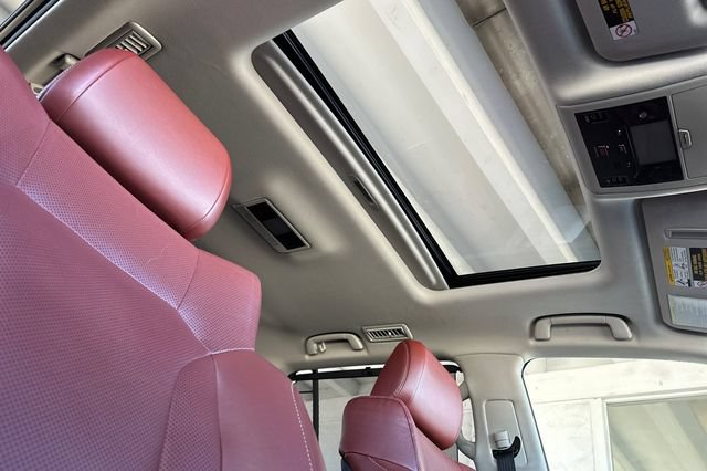 Used 2016 Lexus LX 570 4WD w/ Luxury Package image 21
