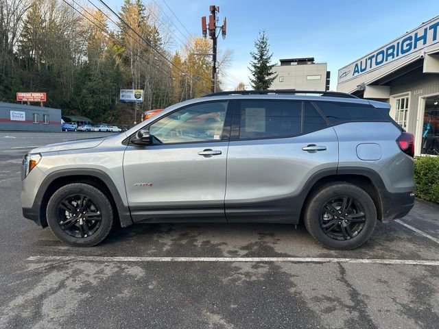 Used 2023 GMC Terrain AT4 image 3