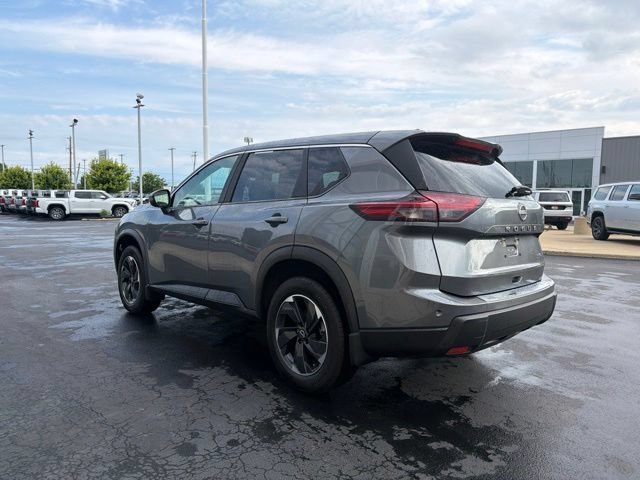 Used 2025 Nissan Rogue SV AWD/4WD image 5