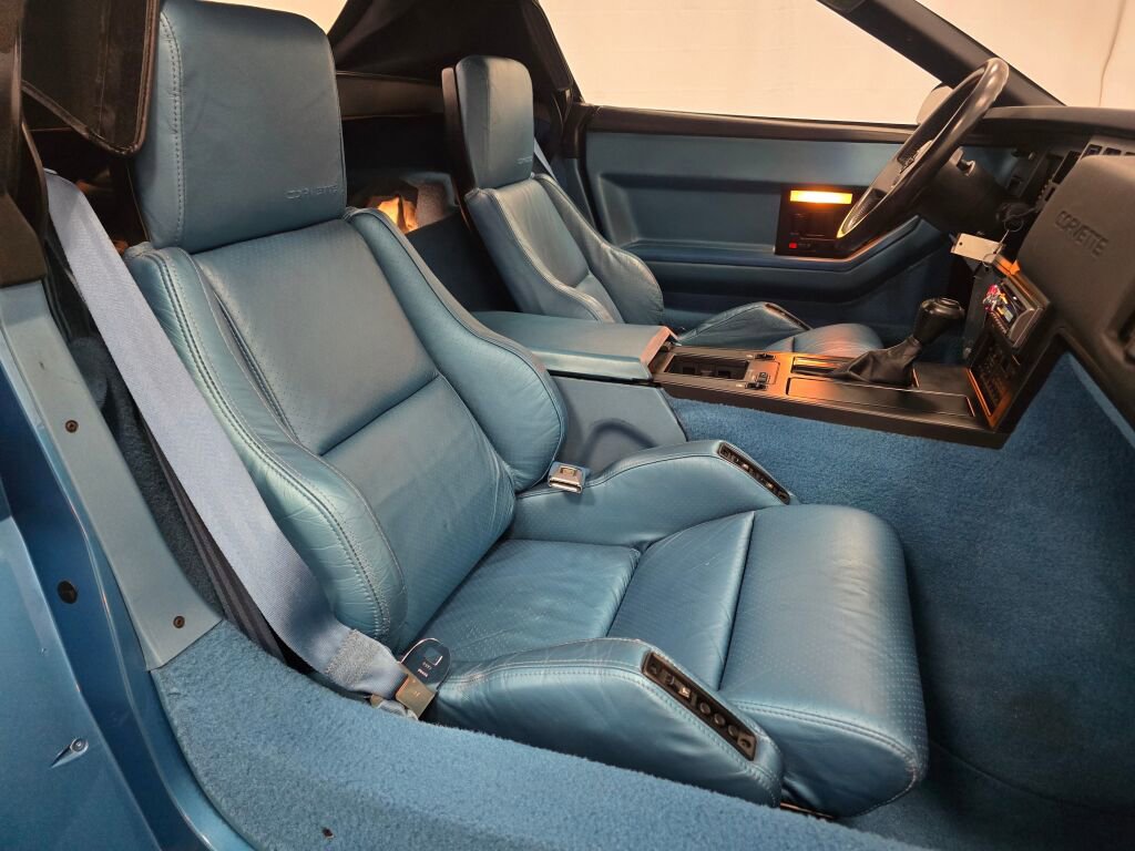 Used 1988 Chevrolet Corvette Convertible image 72