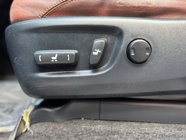 Used 2016 Toyota 4Runner Limited AWD/4WD image 15