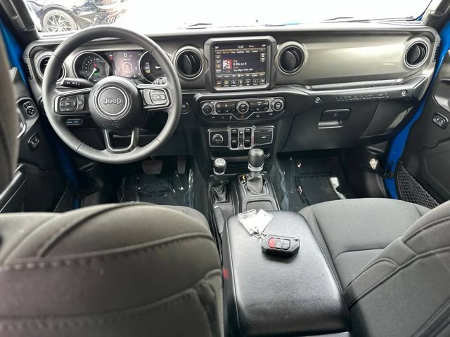 Used 2023 Jeep Wrangler Unlimited w/ Cold Weather Group AWD/4WD image 33