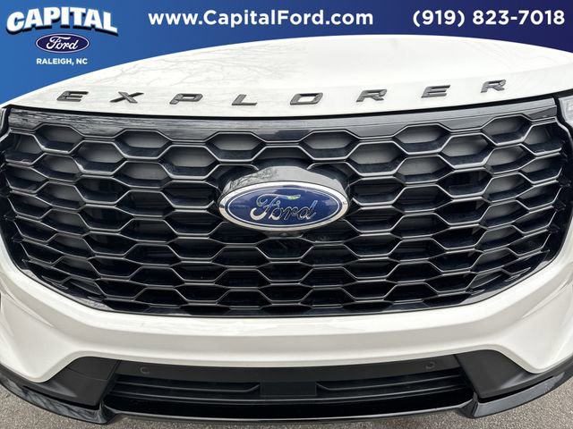 Certified 2025 Ford Explorer ST-Line w/ Premium Package image 10