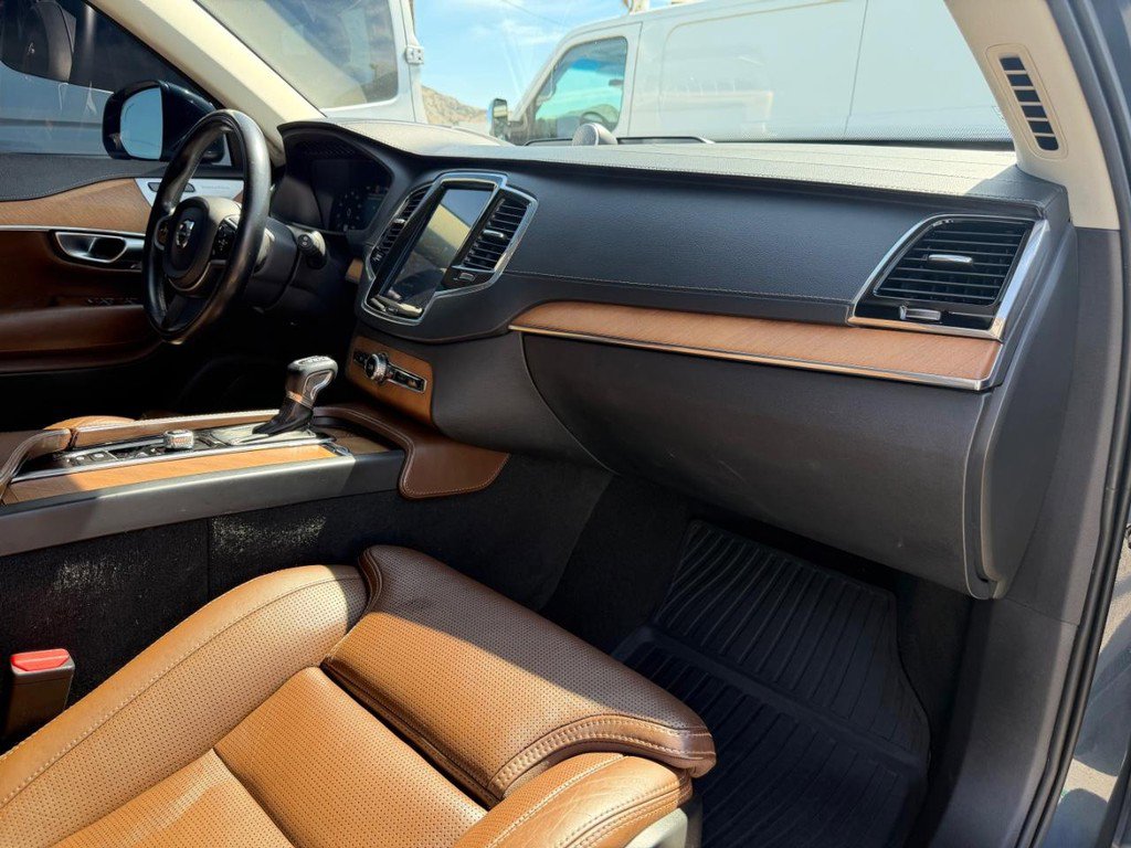 Used 2018 Volvo XC90 T6 Inscription w/ Convenience Package image 21