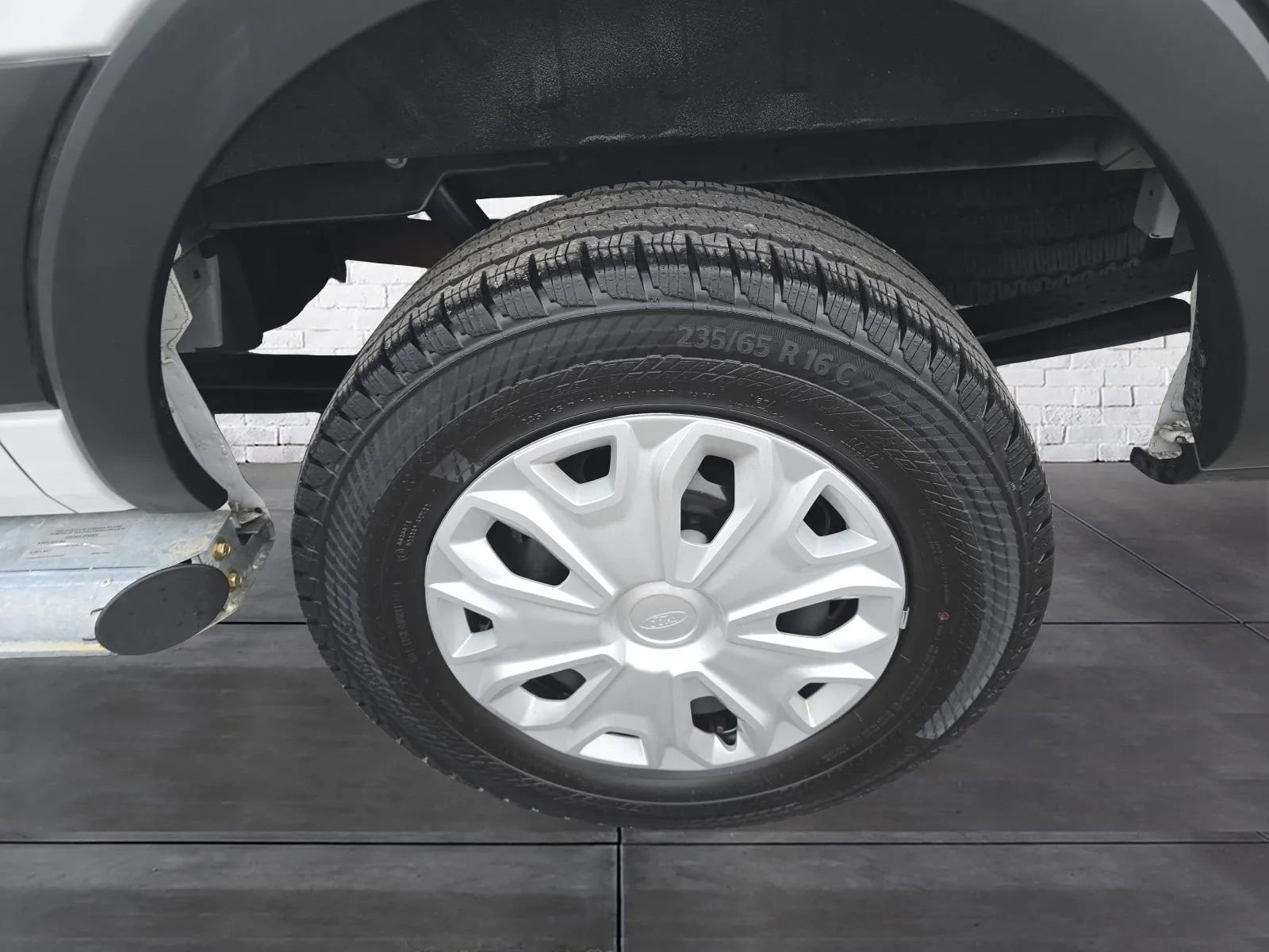 Used 2024 Ford Transit 250 Low Roof w/ Exterior Upgrade Package image 21