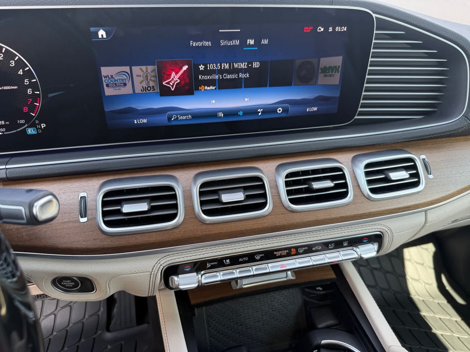 Certified 2024 Mercedes-Benz GLE 450e 4MATIC image 18
