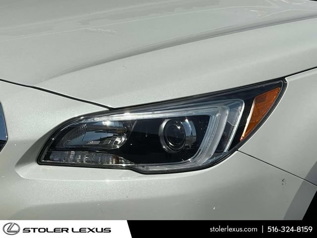 Used 2017 Subaru Outback 2.5i Touring AWD/4WD image 12